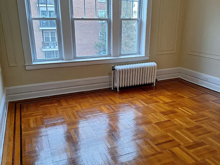 47 N Fullerton Ave — Photo 16