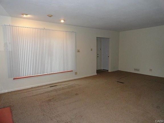 3rd image of 1616 Cornell Dr