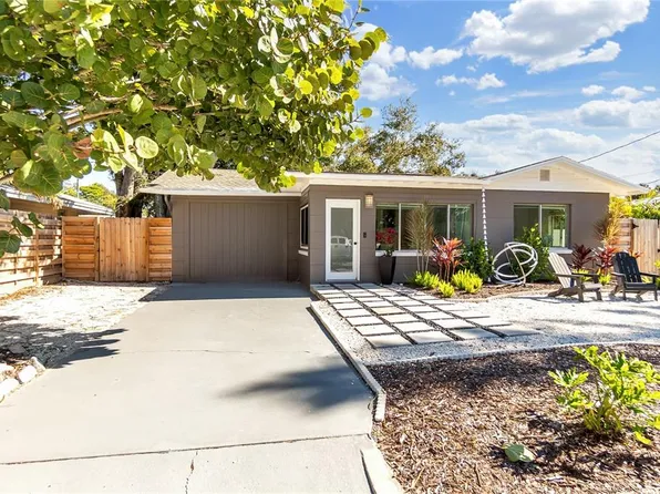 3842 Chapel Dr, Sarasota, FL 34234