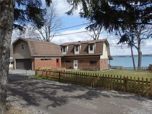 3905 Bull Farm Rd, Seneca Falls, NY 13148