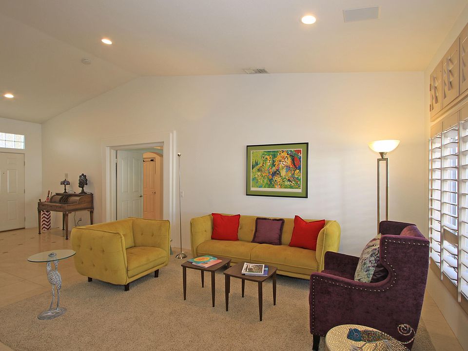 2nd image of 53 E Sutton Pl
