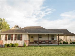 104 Water Ln, Spokane, MO 65754