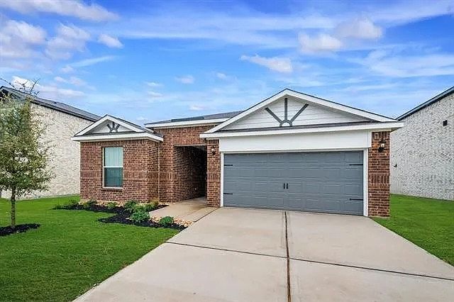 1st image of 2030 Belmont Ln