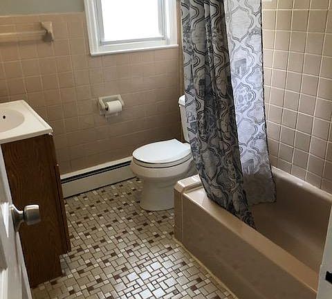 2nd image of 165 Rossiter Ave #2