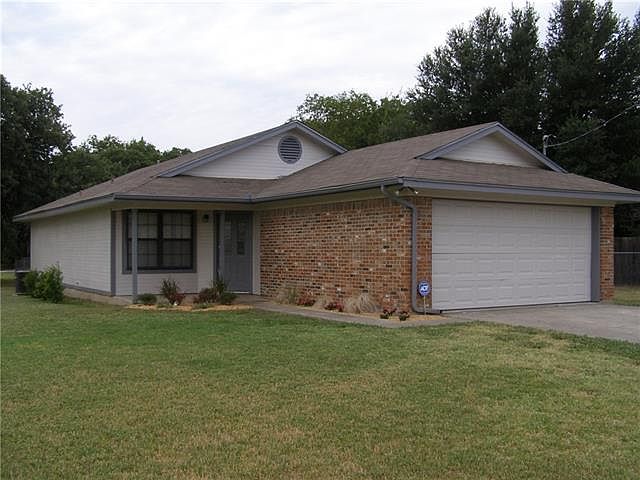1st image of 3032 Weston Dr