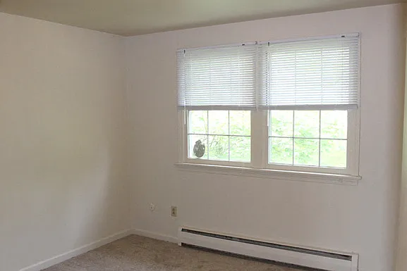 Parkview Manor Apartments — Photo 3