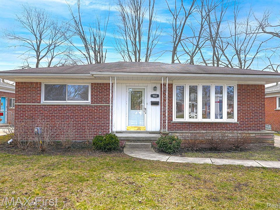 1st image of 902 Englewood Ave