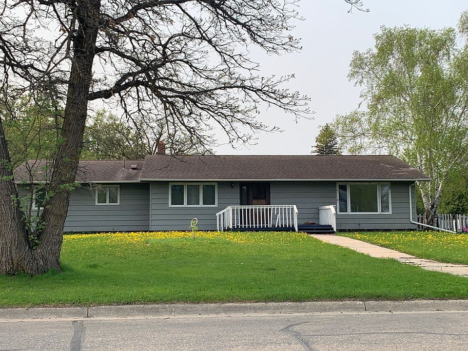 306 Elk St NW, Warroad, MN 56763 Zillow