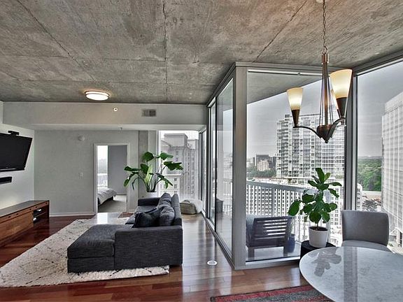 3rd image of 3324 Peachtree Rd NE Unit 2118