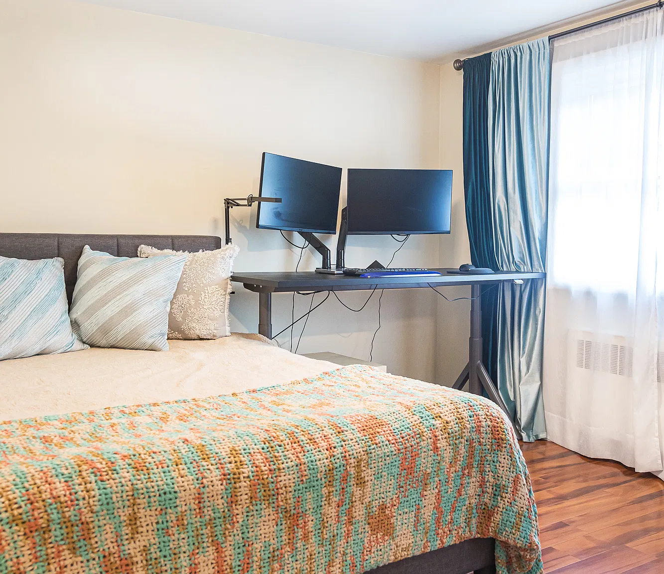 2 bed, 1100 sqft, $3,000 — Photo 4