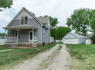 315 N Harrison St, Lindsborg, KS 67456