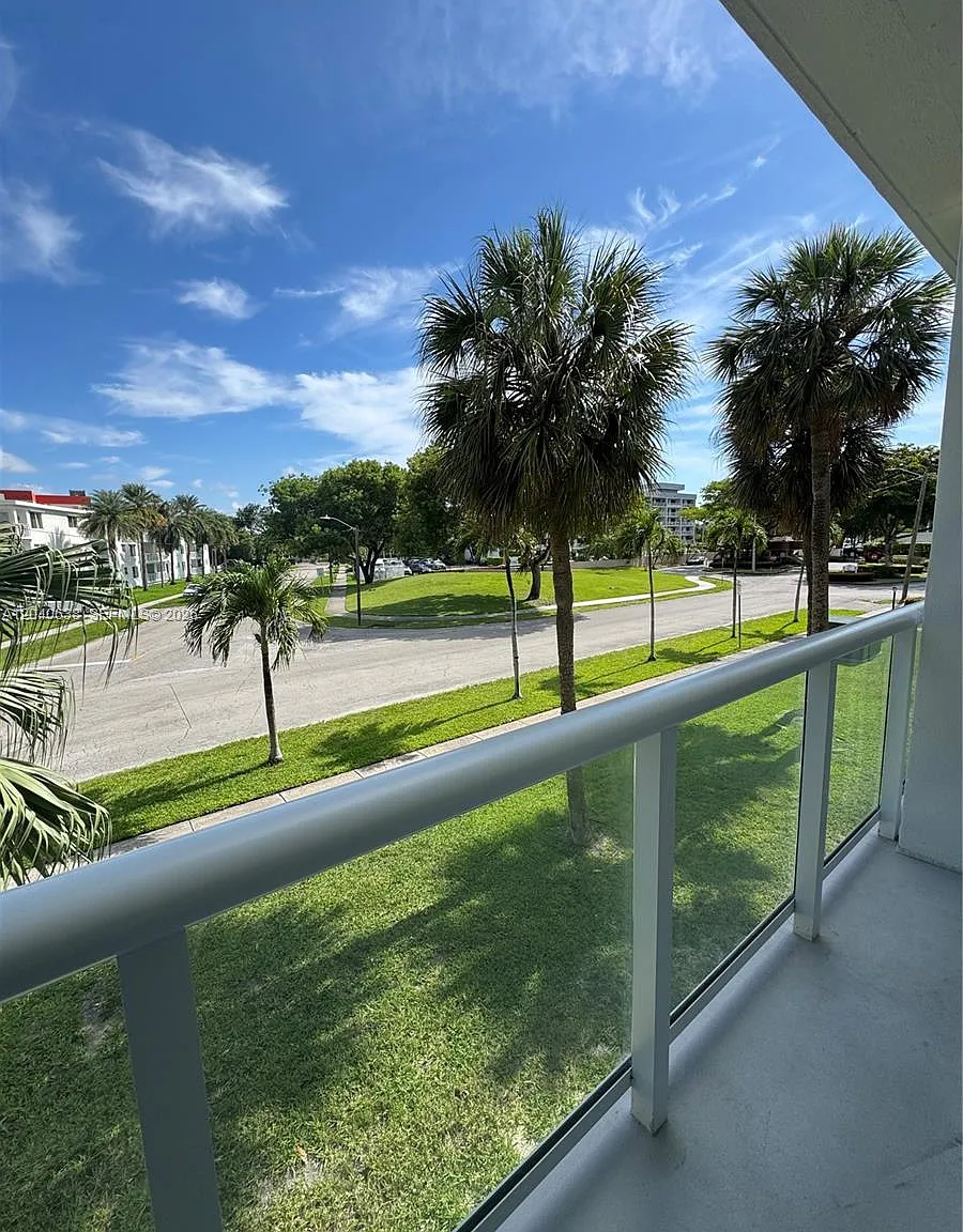 Lido Bay Lodge Condominiu — Photo 1