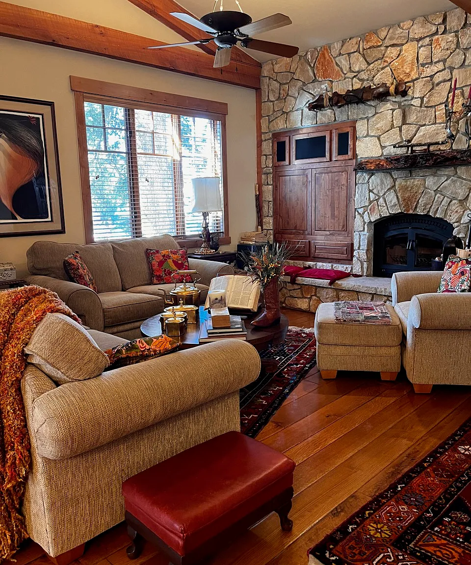 Pine St, Steamboat Springs — Photo 2