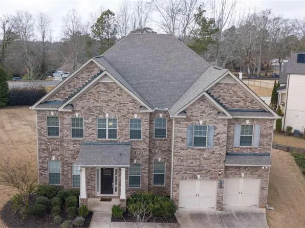 3169 Falls Crest Ct, Buford, GA 30519
