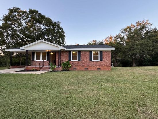 2822 Nation Rd, Hodges, SC 29653