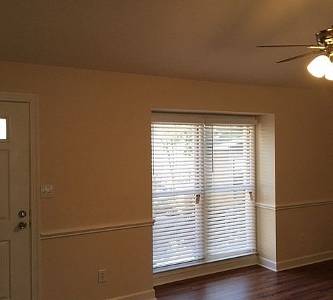 3rd image of 500 W Woodcroft Pkwy APT 3C