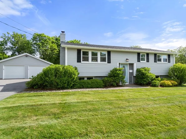 21 Eaton Dr, Hudson, MA 01749