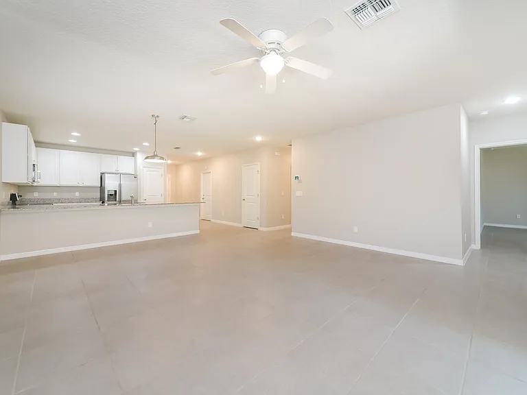 326 Caldbeck Way — Photo 5