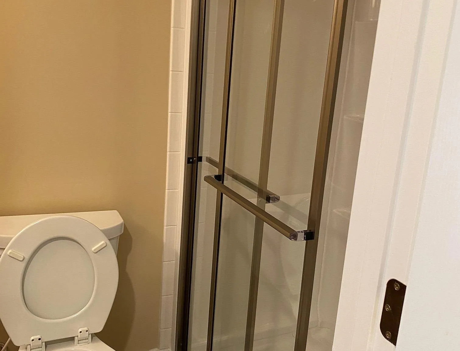 1 bed, 900 sqft, $1,350 — Photo 4