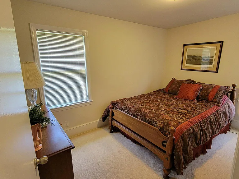 218 Wilmot Dr — Photo 17