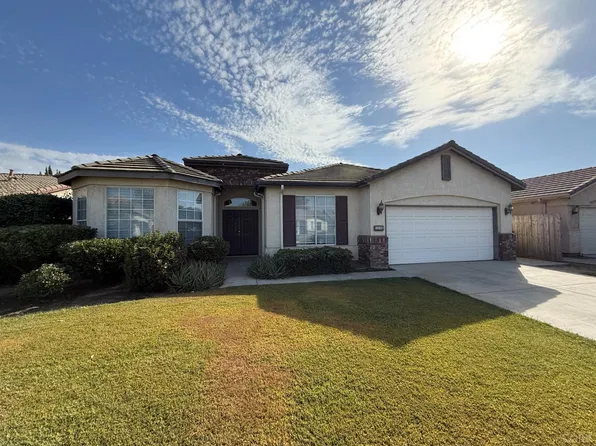1119 W Pebble Dr, Hanford, CA 93230
