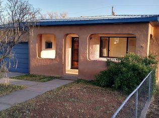 1817 Mann St, Santa Fe, NM 87505