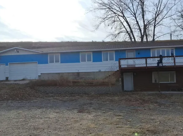 39380 Us Highway 2, Chinook, MT 59523