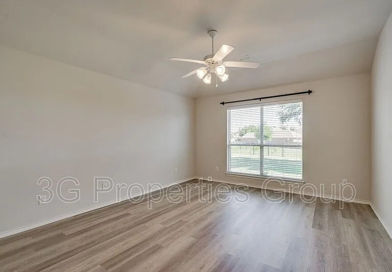 5208 Brookside Dr — Photo 16
