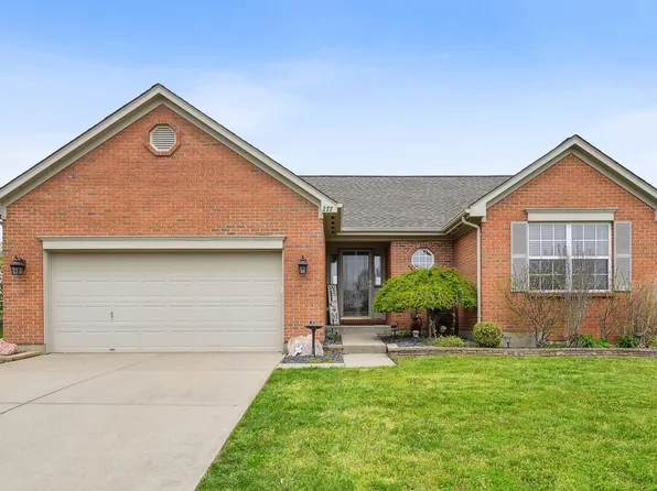 2770 Coachlight Ln, Burlington, KY 41005