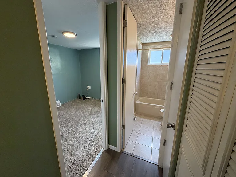 6475 Sandfield Dr — Photo 12