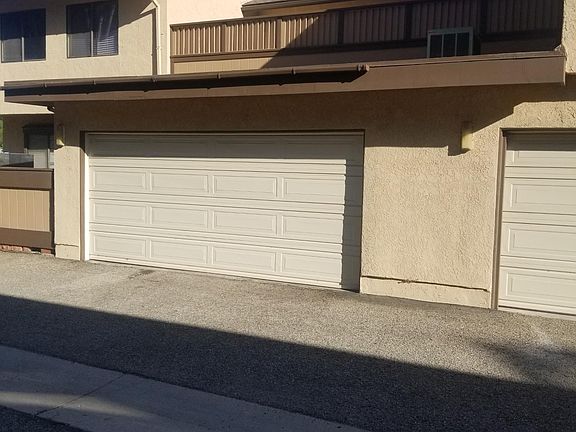 2nd image of 21735 Laurelrim Dr Unit C