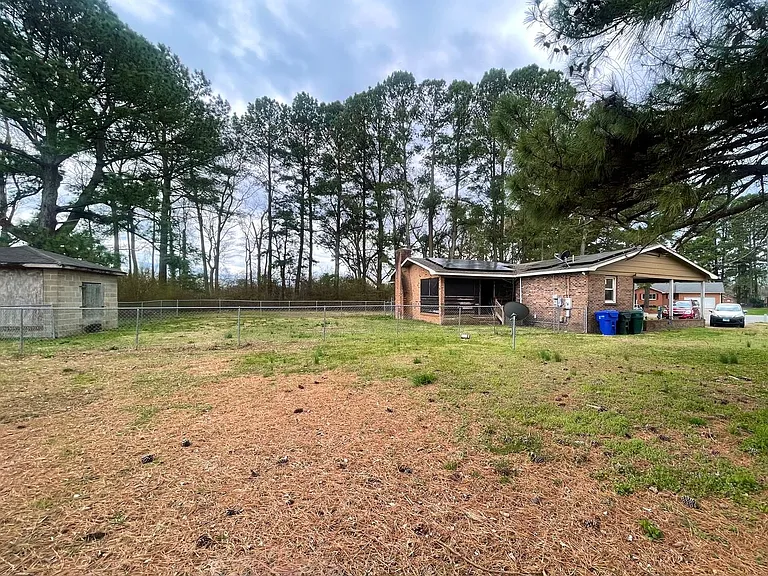 1341 Devonshire Ct — Photo 14