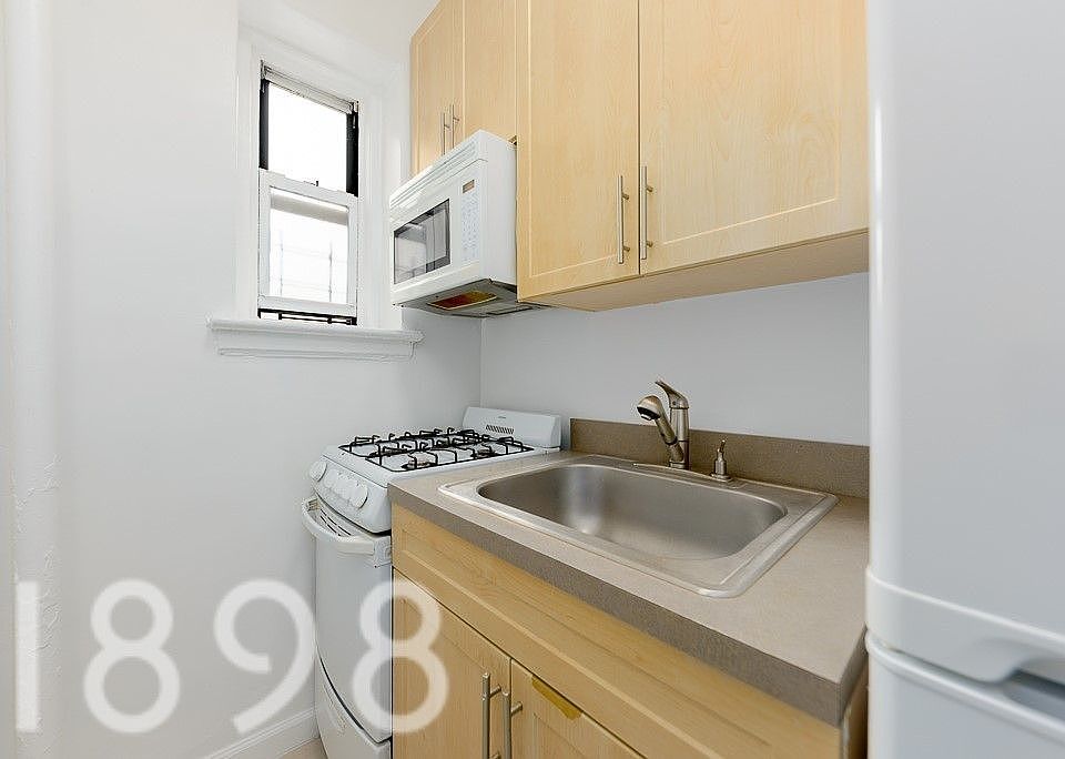 1st image of 43-08 40th St #5-L