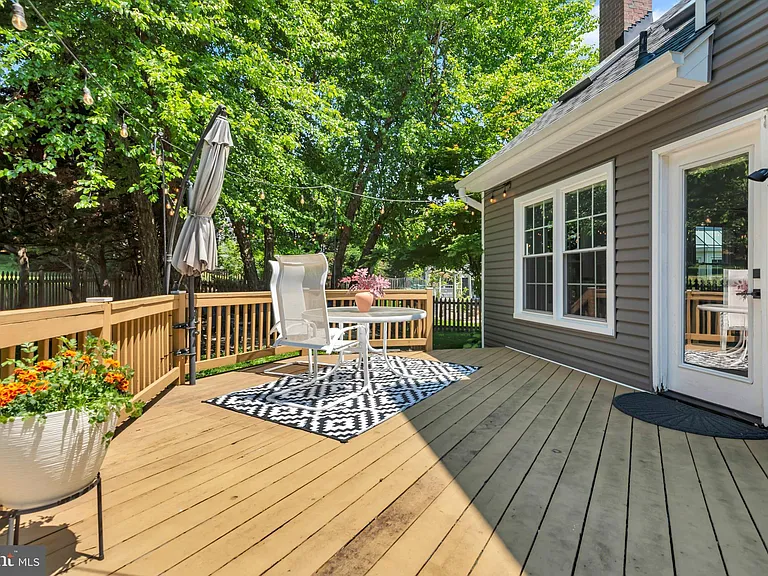 2816 Bargate Ct — Photo 55