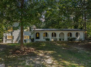 2544 Peyton Woods Trl SW, Atlanta, GA