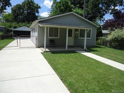 27427 Brinker St, Roseville, MI, 48066