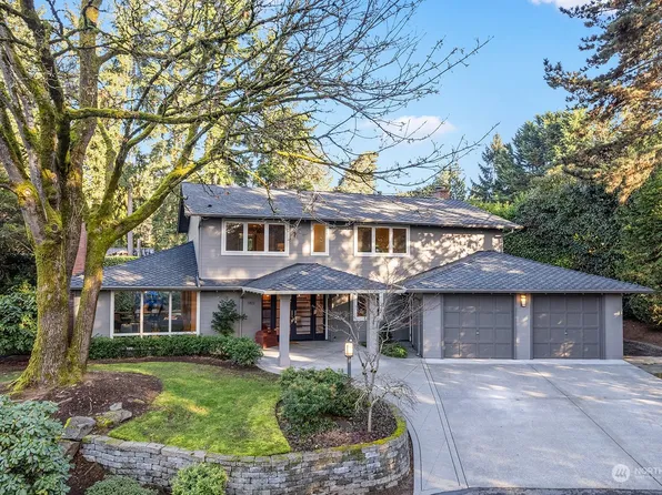 5922 83rd Place SE, Mercer Island, WA 98040