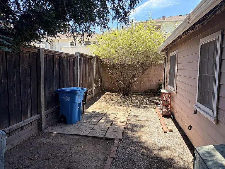 Side yard