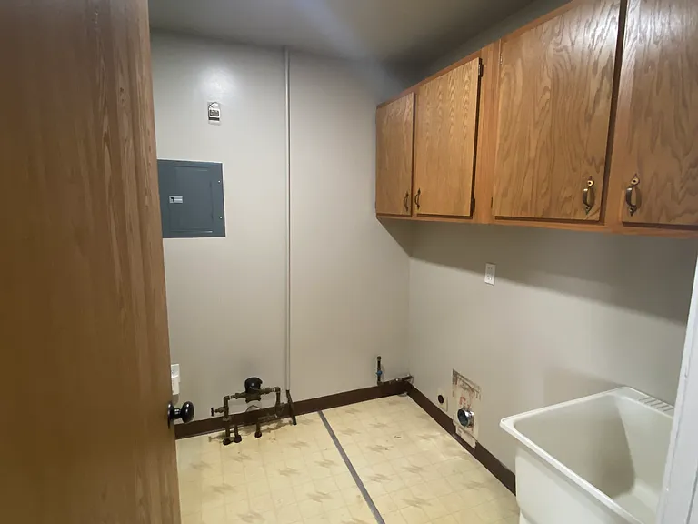 27759 Carini Villa St — Photo 11