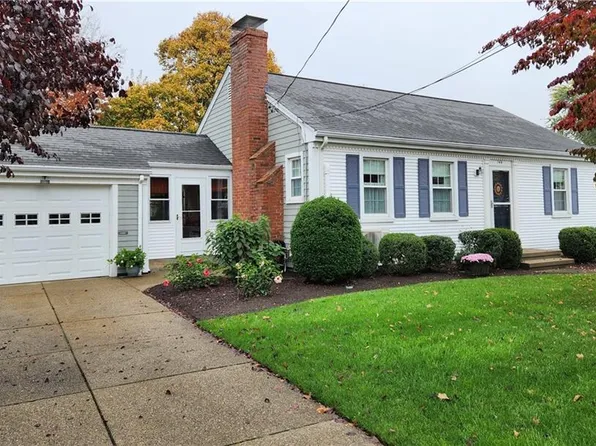 144 Burgess St, Pawtucket, RI 02861