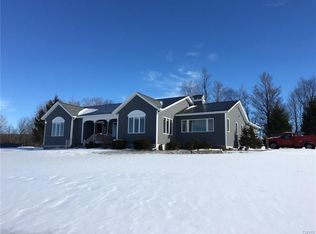 7029 Hunters Crossings Rd, La Fayette, NY 13084