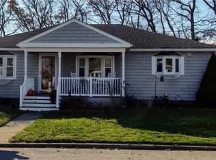 87 Durfee Rd, Tiverton, RI 02878