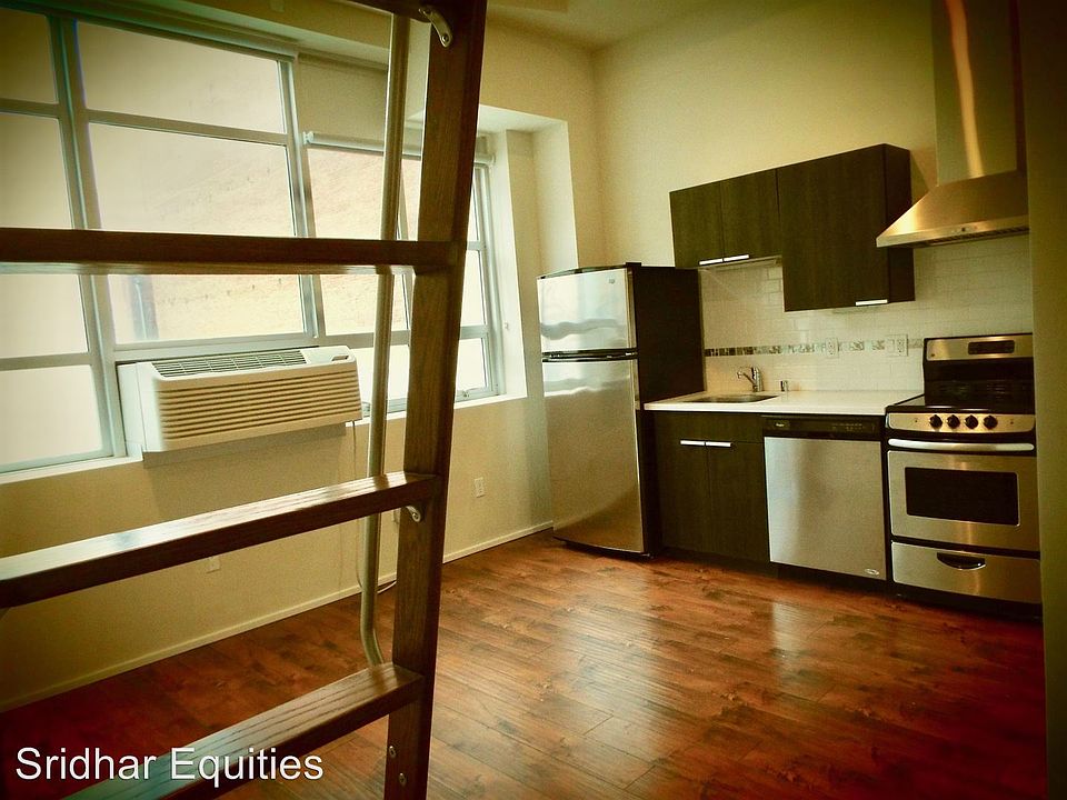 2nd image of 529 Stevenson St APT 301