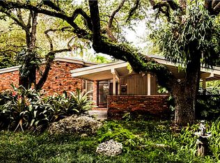 3970 Leafy Way, Miami, FL 33133