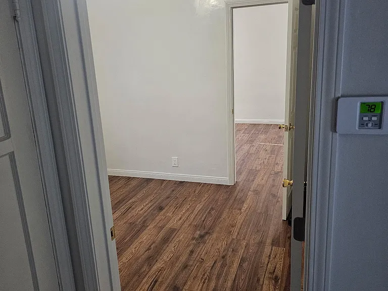 2035 W 102nd St — Photo 10