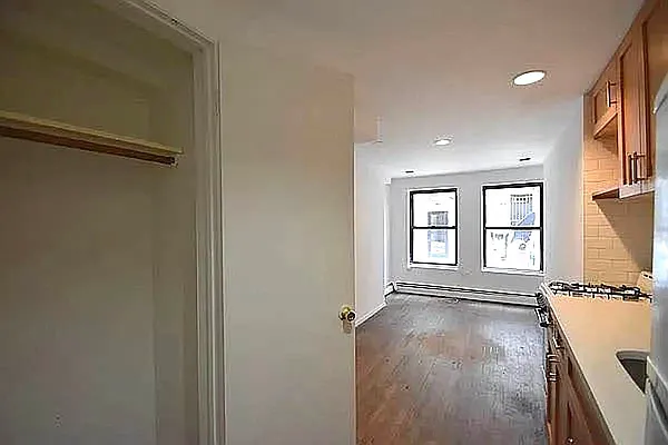 Rented by PMG Real Estate  | media 23