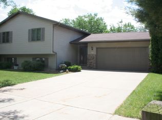 1940 Esther Dr, Onalaska, WI 54650