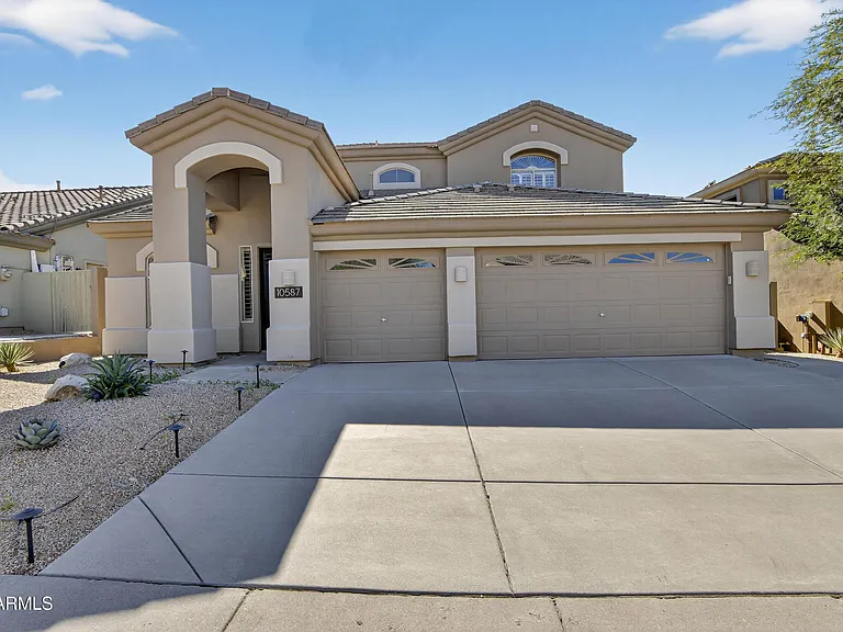 10587 E Sheena Dr — Photo 3