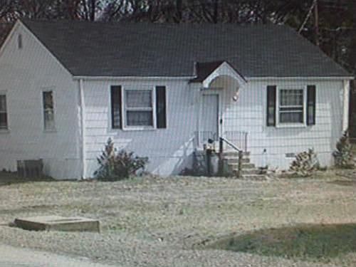 2nd image of 1731 Rockwood Rd