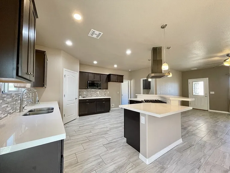 2265 E Robby Loop — Photo 4